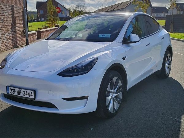 Tesla Model Y Saloon, Electric, 2023, White