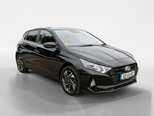 Hyundai i20 Hatchback, Petrol, 2023, Black