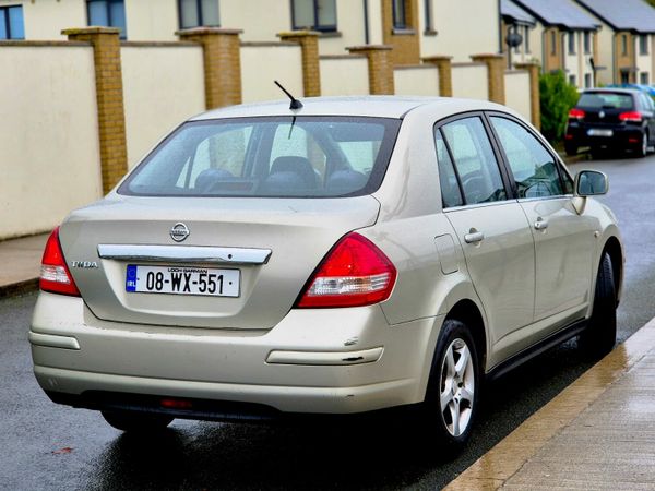 Nissan Tiida Saloon, Petrol, 2008, Silver