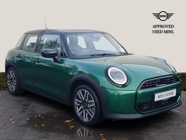 Mini Cooper Hatchback, Petrol, 2025, Green