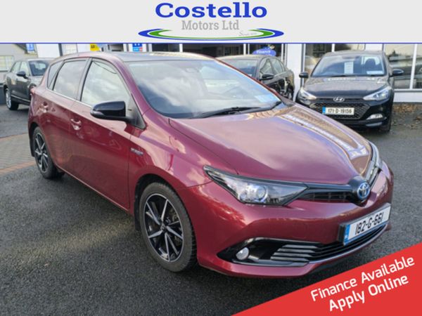 Toyota Auris MPV, Petrol Hybrid, 2018, Red