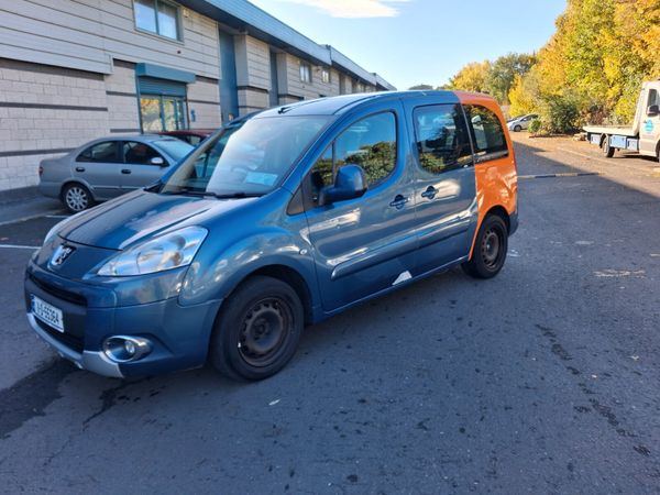 Peugeot Partner Tepee MPV, Diesel, 2011, Blue