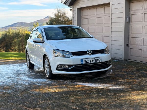 Volkswagen Polo Hatchback, Petrol, 2015, White