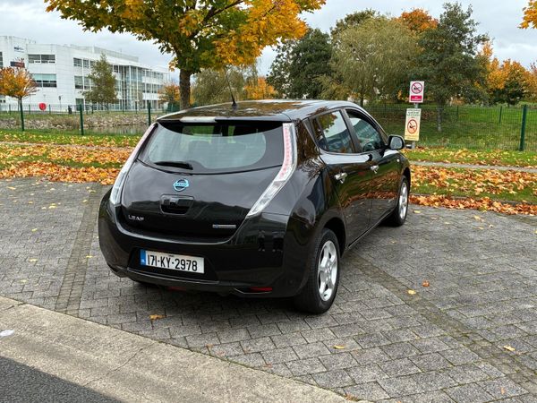 Nissan Leaf Hatchback, Electric, 2017, Black