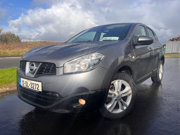 Nissan Qashqai Hatchback, Diesel, 2012, Grey