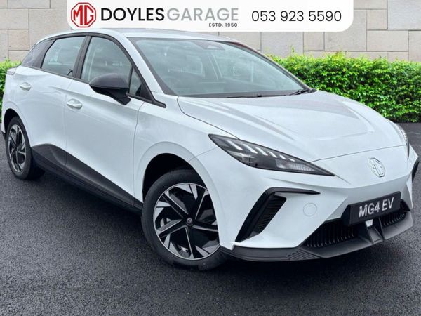 MG MG4 Hatchback, Electric, 2025, White