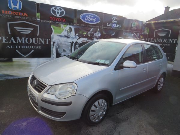 Volkswagen Polo Hatchback, Petrol, 2007, Silver