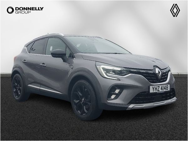Renault Captur Hatchback, Petrol, 2021, Grey