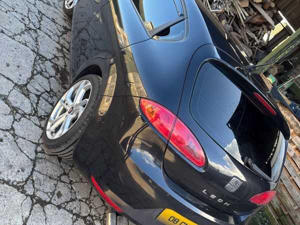 SEAT Leon Hatchback, Diesel, 2008, Black