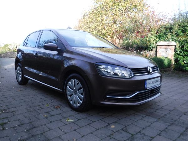 Volkswagen Polo Hatchback, Petrol, 2015, Brown