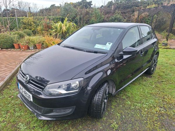 Volkswagen Polo Hatchback, Petrol, 2014, Black