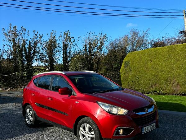 Hyundai ix35 SUV, Diesel, 2011, Red