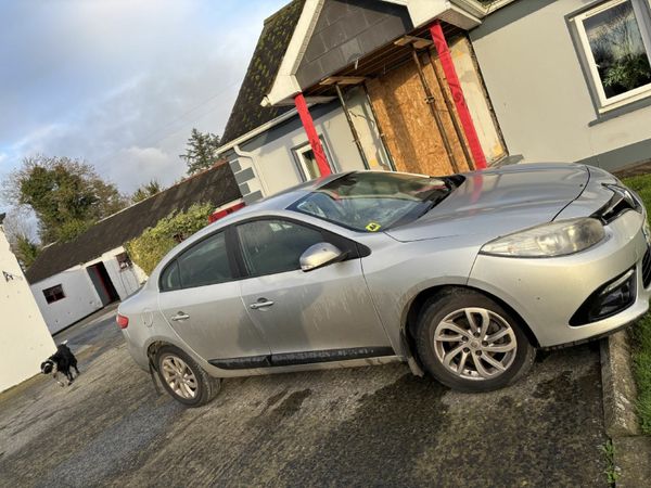 Renault Fluence Saloon, Diesel, 2014, Silver