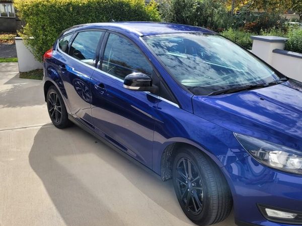 Ford Focus Hatchback, Petrol, 2016, Blue
