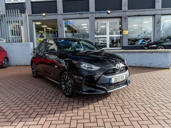 Toyota Yaris Hatchback, Petrol, 2020, Black