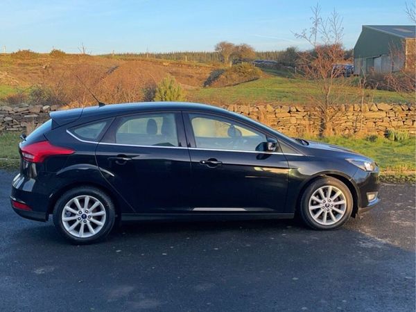 Ford Focus Hatchback, Diesel, 2015, Black