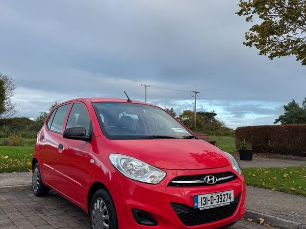 Hyundai i10 Hatchback, Petrol, 2013, Red