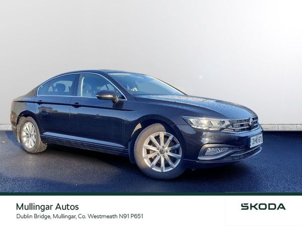 Volkswagen Passat Saloon, Diesel, 2021, Black