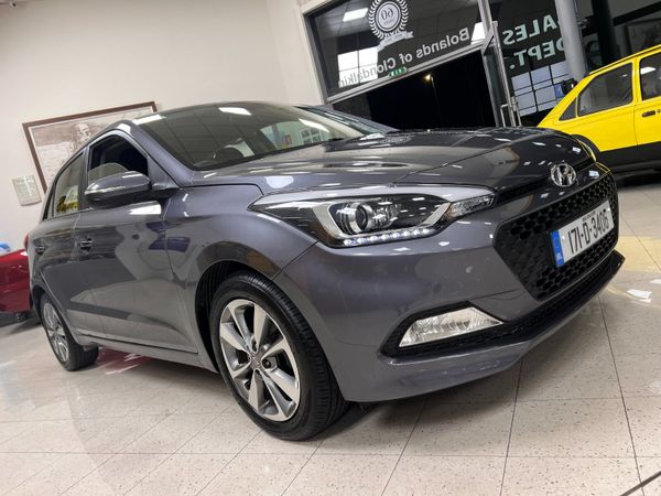Hyundai i20 Hatchback, Petrol, 2017, Grey