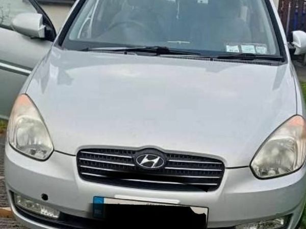 Hyundai Accent Saloon, Diesel, 2009, Silver