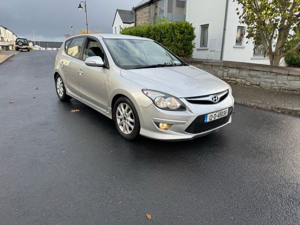 Hyundai i30 Hatchback, Diesel, 2012, Silver