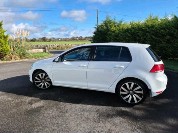 Volkswagen Golf Hatchback, Diesel, 2017, White