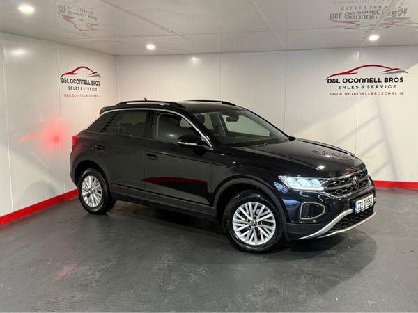 Volkswagen T-Roc Estate, Petrol, 2022, Black
