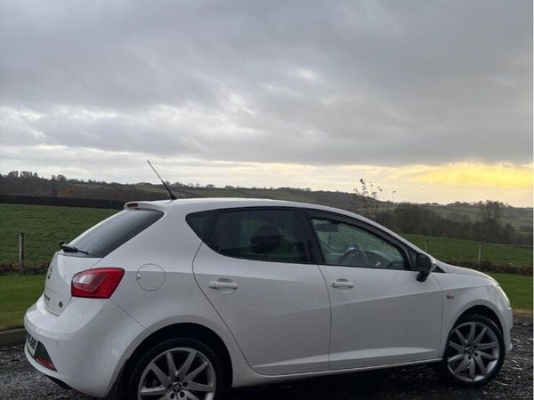 SEAT Ibiza MPV, Petrol, 2015, White