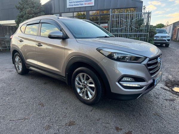 Hyundai Tucson SUV, Diesel, 2016, White