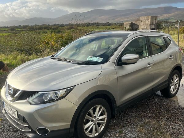 Nissan Qashqai SUV, Petrol, 2017, Grey