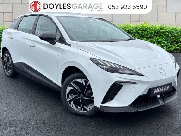 MG MG4 Hatchback, Electric, 2025, White
