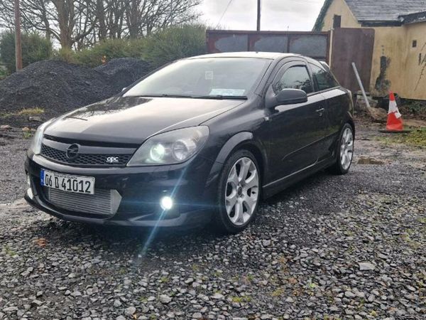 Opel Astra Hatchback, Petrol, 2006, Black