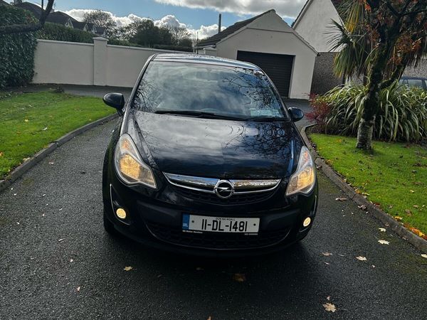 Opel Corsa Hatchback, Petrol, 2011, Black