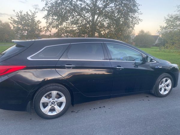 Hyundai i40 Estate/Jeep, Diesel, 2013, Black
