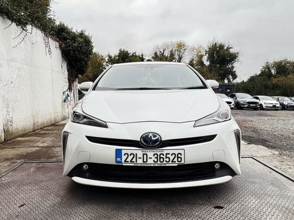 Toyota Corolla Hatchback, Petrol Hybrid, 2022, Silver