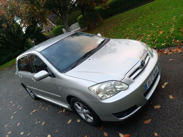 Toyota Corolla Hatchback, Petrol, 2005, Silver