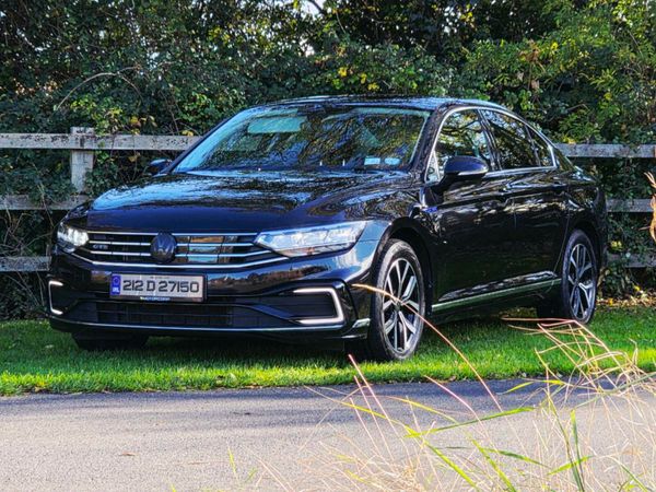 Volkswagen Passat Saloon, Petrol Plug-in Hybrid, 2021, Black