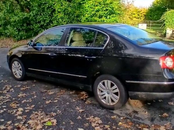 Volkswagen Passat Saloon, Petrol, 2008, Black