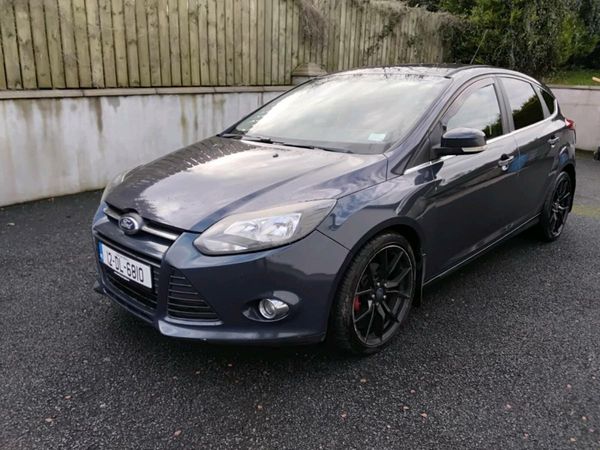 Ford Focus Hatchback, Diesel, 2012, Grey