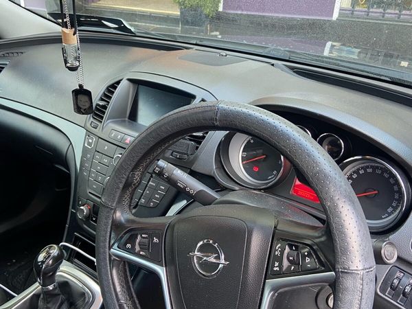Opel Insignia MPV, Diesel, 2013, Black