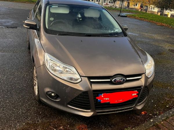 Ford Focus Hatchback, Diesel, 2012, Brown