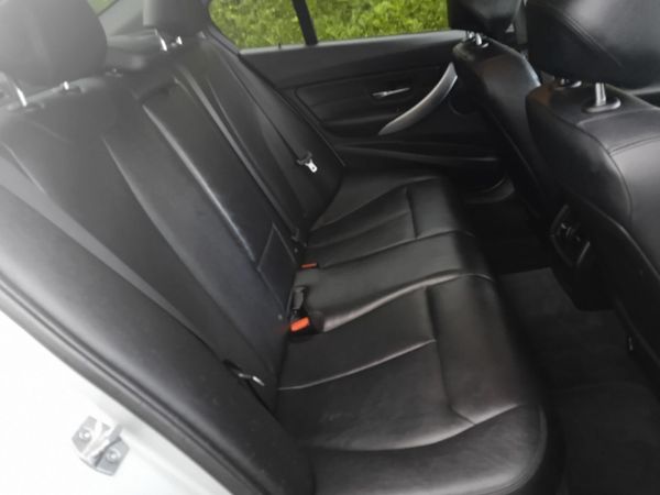 BMW 3-Series Saloon, Diesel, 2015, Silver