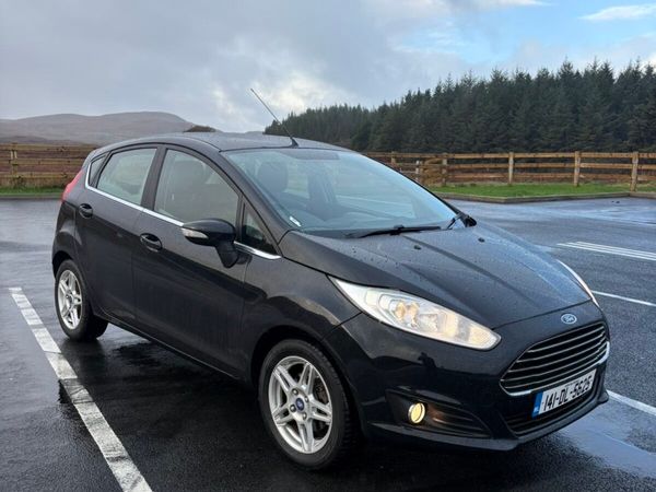 Ford Fiesta Hatchback, Petrol, 2014, Black