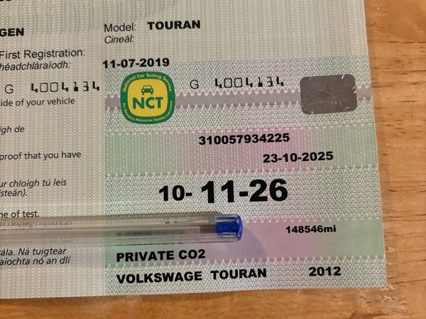 Volkswagen Touran MPV, Diesel, 2012, Silver