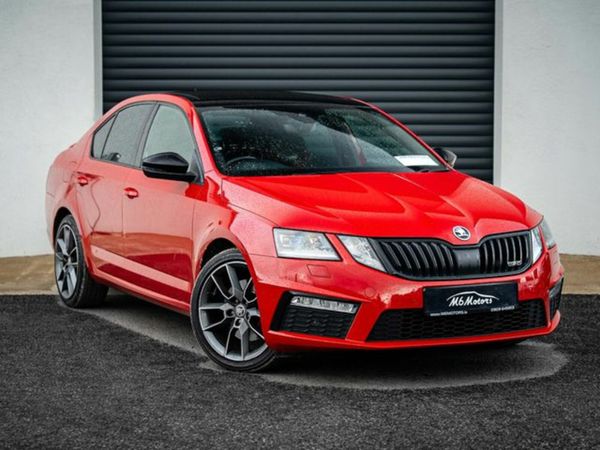 Skoda Octavia Hatchback, Diesel, 2019, Red