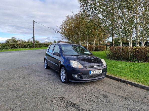 Ford Fiesta Hatchback, Petrol, 2006, Black