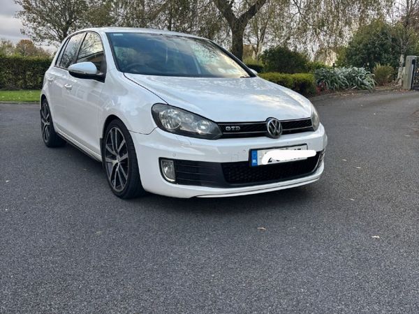 Volkswagen Golf Hatchback, Diesel, 2012, White
