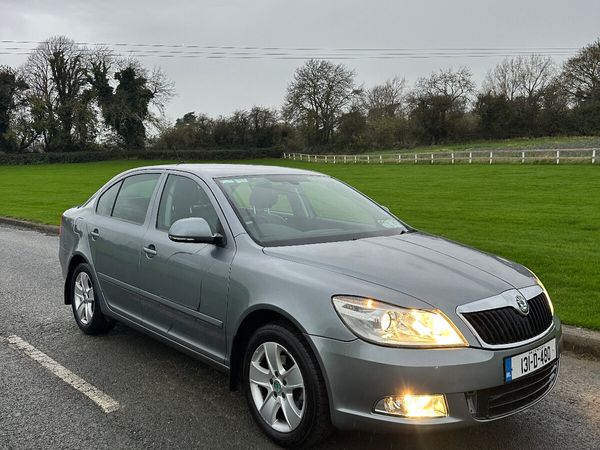 Skoda Octavia Saloon, Diesel, 2013, Grey