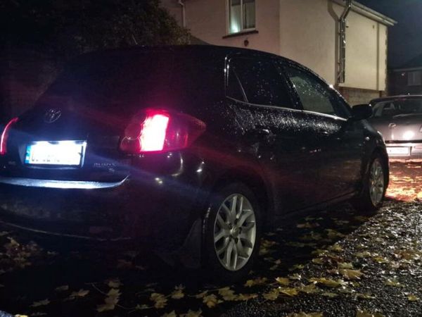 Toyota Auris Hatchback, Diesel, 2008, Black