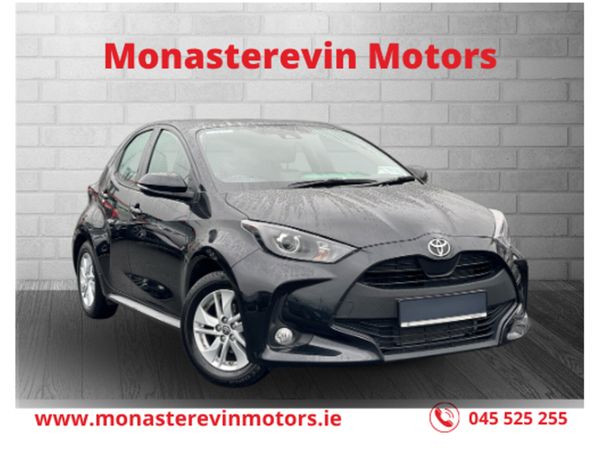 Toyota Yaris Hatchback, Petrol, 2024, Black